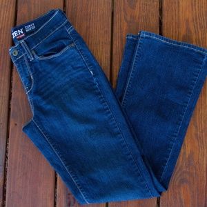 NWOT Denizen Jeans Size 4M Curvy Boot Cut