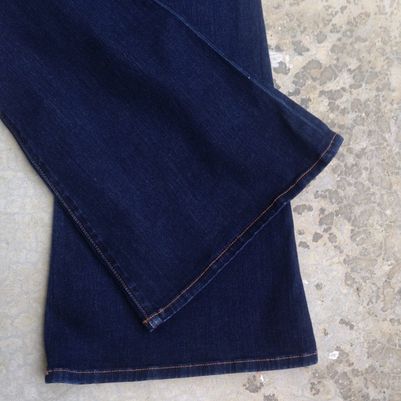 💸SOLD💸J Brand Babe jeans wide leg flare dark - Picture 6 of 8