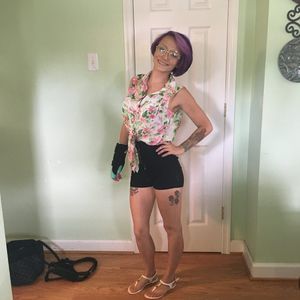 Meet your Posher, Kayla