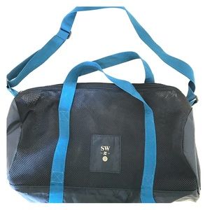 Lululemon SeaWheeze 2016 zip bag.