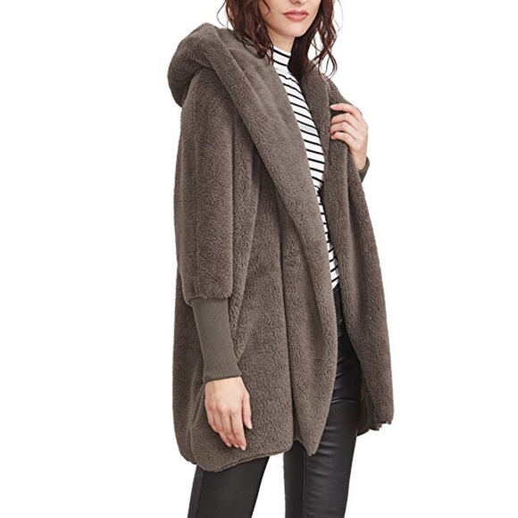 🌟NWT Hooded Faux Fur Cardigan Coat🌟 - Picture 3 of 8