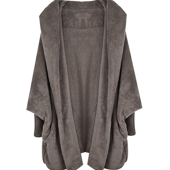 🌟NWT Hooded Faux Fur Cardigan Coat🌟 - Picture 6 of 8