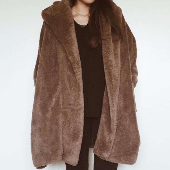 🌟NWT Hooded Faux Fur Cardigan Coat🌟 - Picture 5 of 8