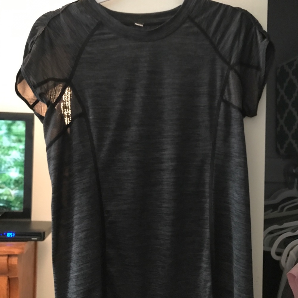 Lululemon top. Super thin. With small pockets