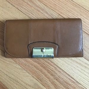 Coach Wallet--Tan Leather
