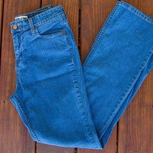 Levis Signature At Waist/High Rise Jeans