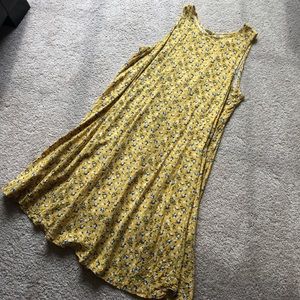 Like new Old Navy floral dress. Size L