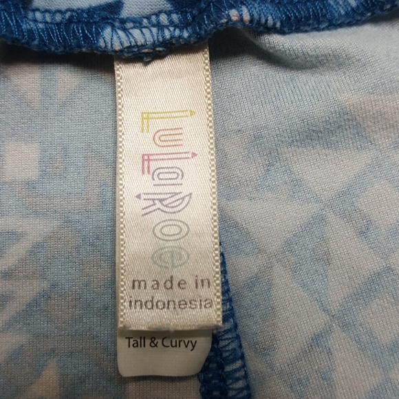 Lularoe Aztec Print Tall & Curvy Leggings - Picture 3 of 3