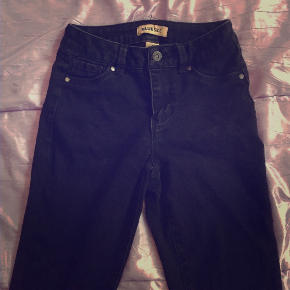 "Blue Spice" black jeans