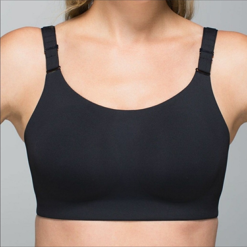 NWT Lululemon Booby Bracer 34D