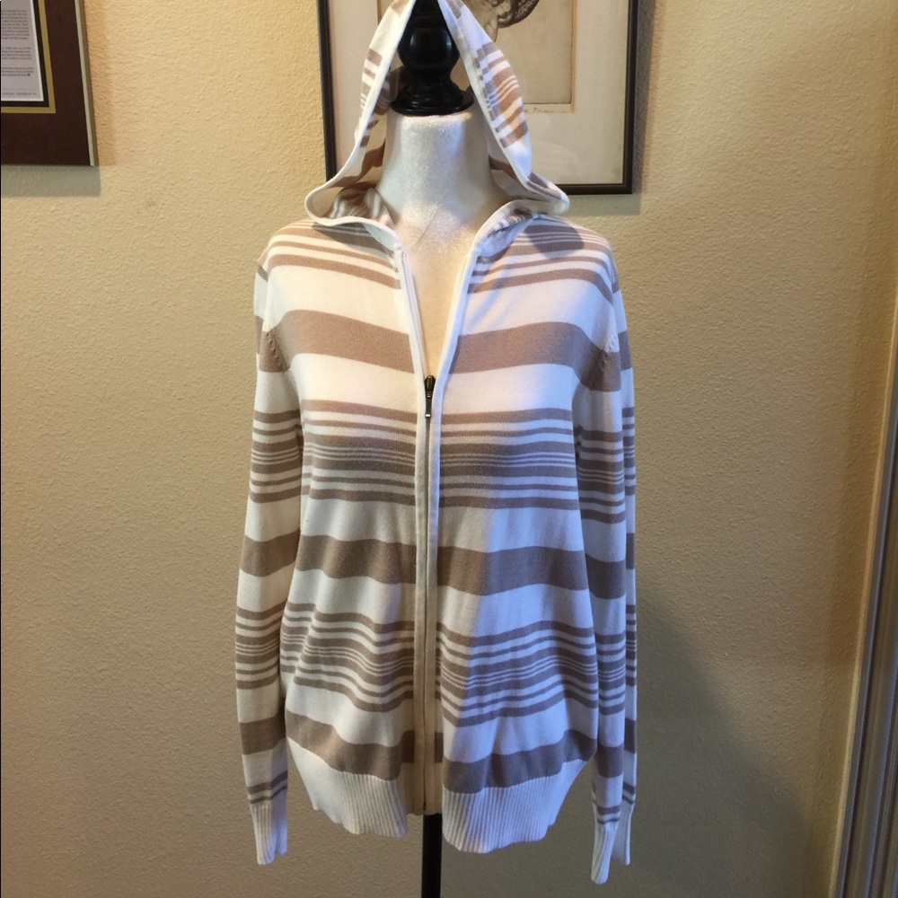 LIKE NEW-HOODIE CREAM/TAN STRIPE IN SIZE MEDIUM