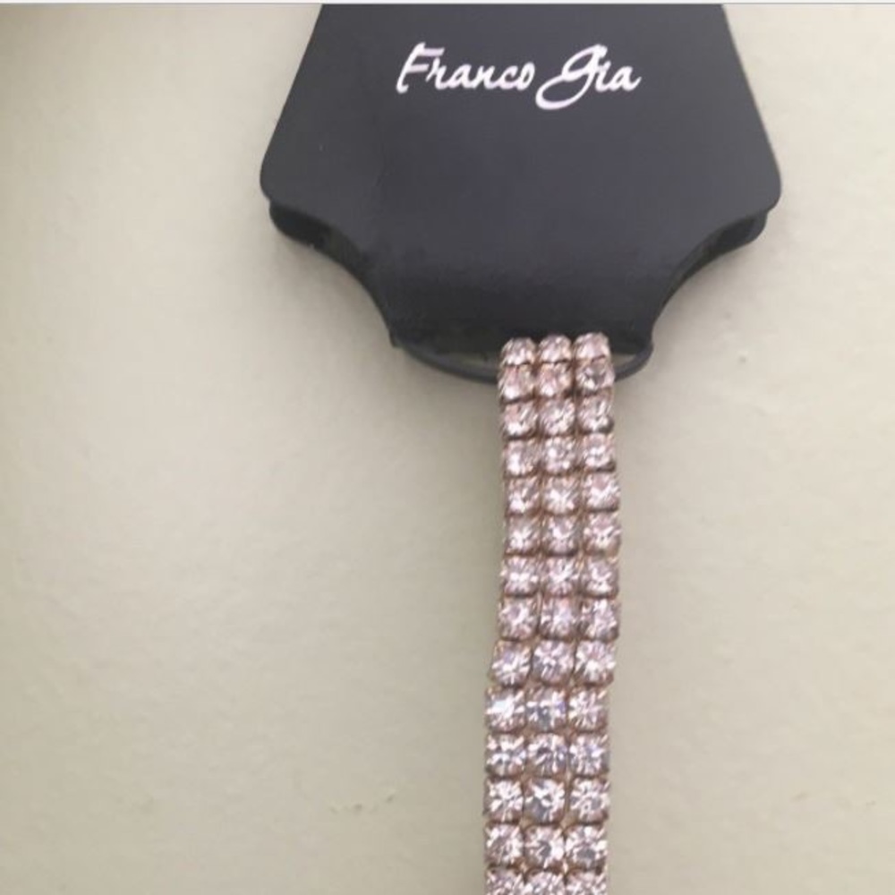 Brand new – rhinestone stretch bracelet Tags On