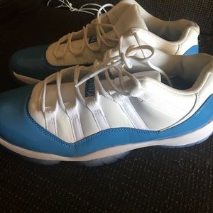 Jordan 11 low UA.