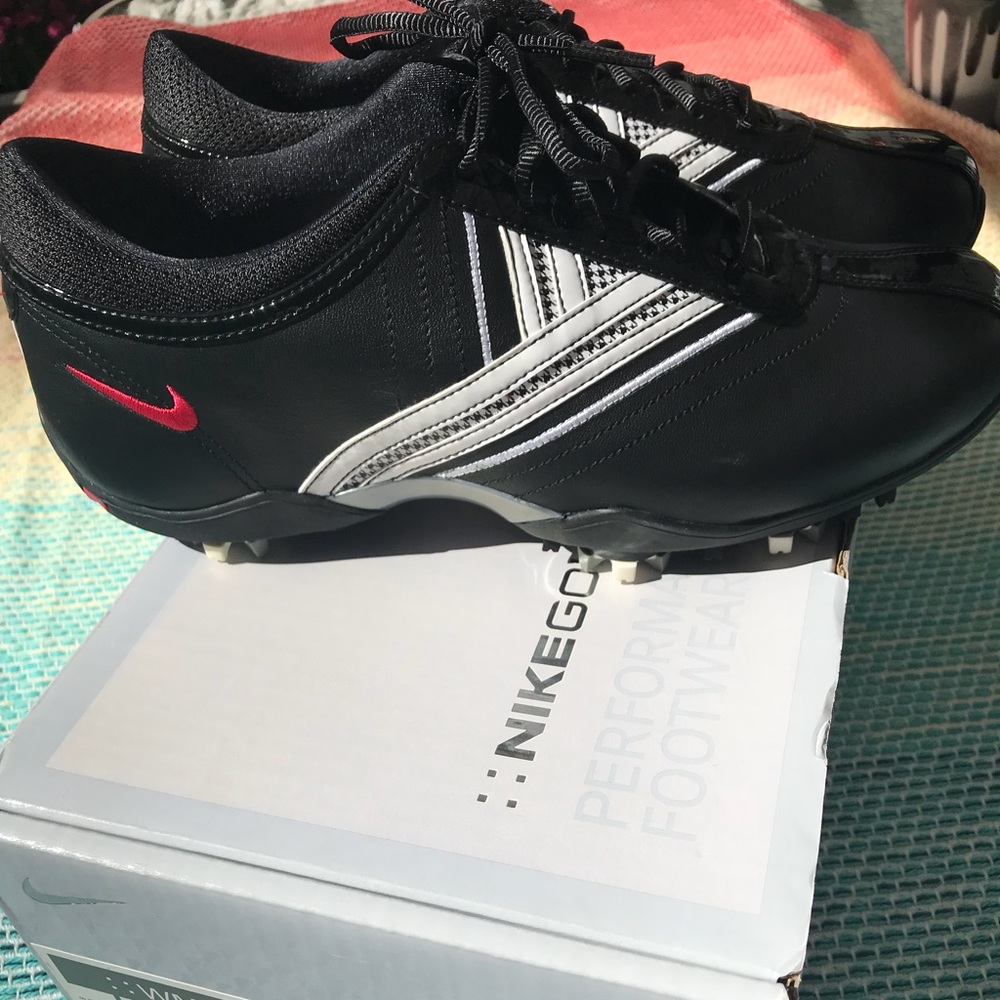 Brand New Nike Women Golf Shoes