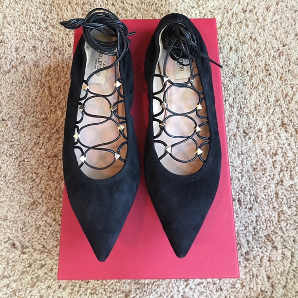 Black Valentino Lace up Rockstud flats - Picture 3 of 7