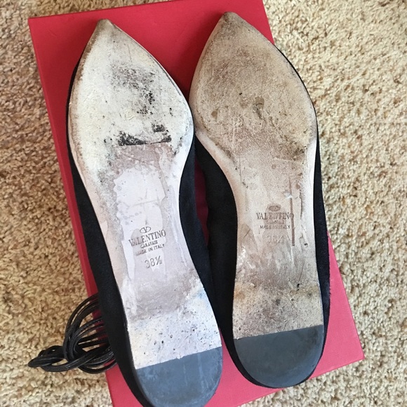 Black Valentino Lace up Rockstud flats - Picture 5 of 7