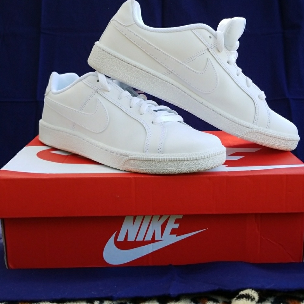 Women's Nike Court Royale