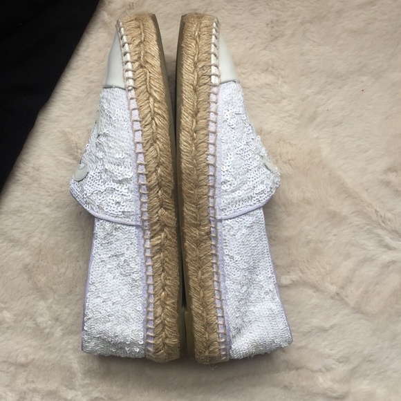 ❌SOLD❌ Chanel Sequin & Patent Leather Espadrilles - Picture 4 of 8