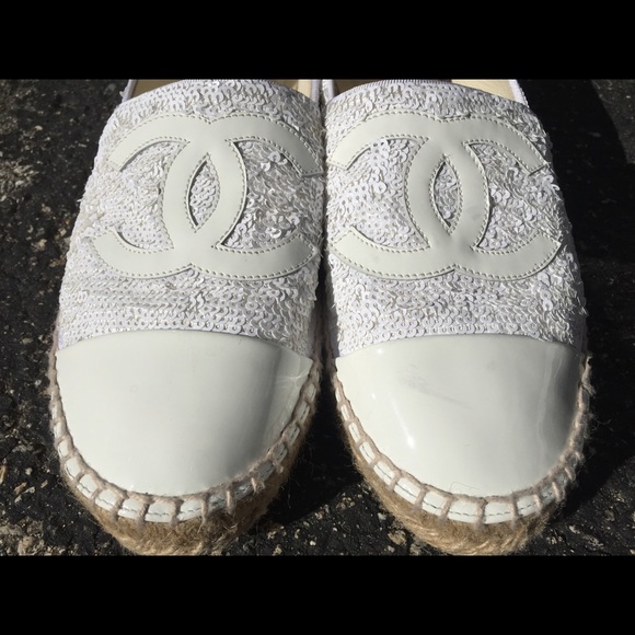 ❌SOLD❌ Chanel Sequin & Patent Leather Espadrilles - Picture 8 of 8