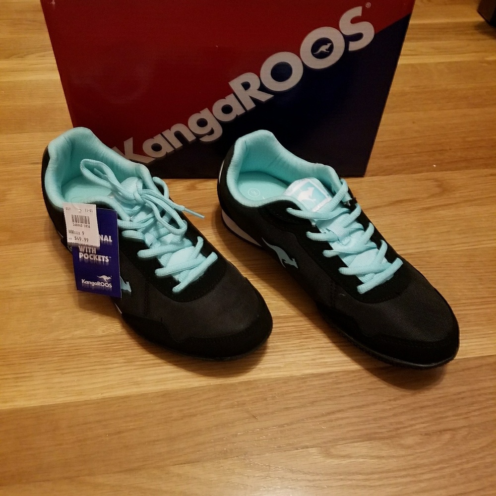 NWT kangaroo sneakers