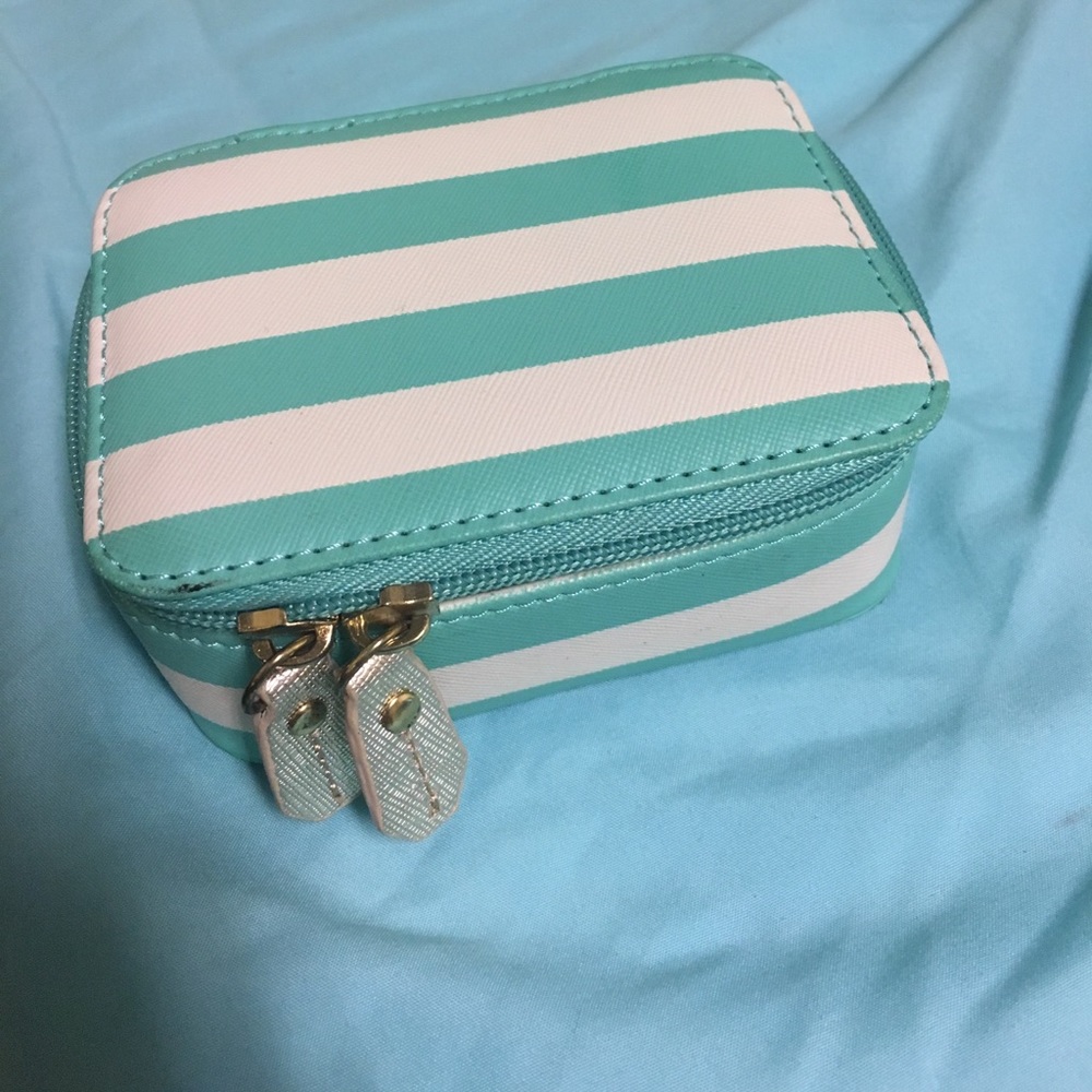 Small multi-use bag