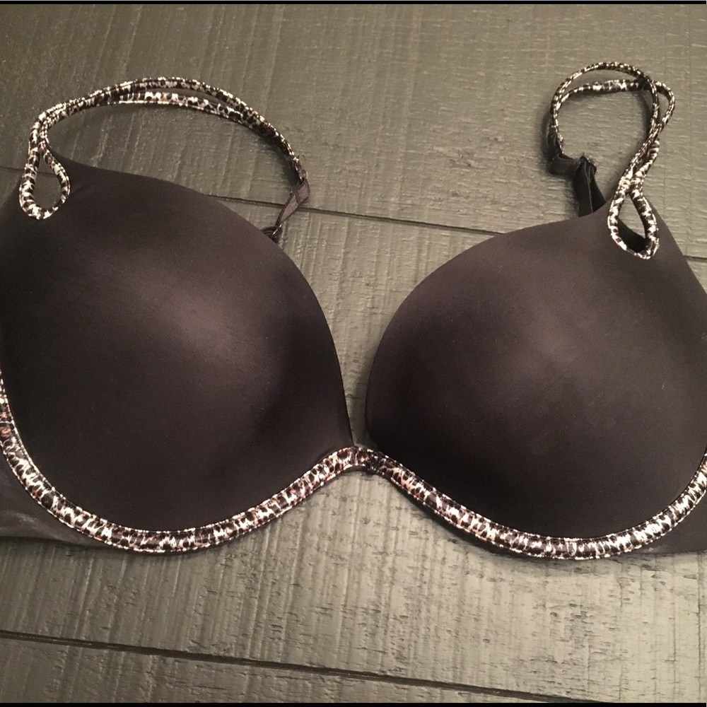 Victoria's Secret Black Push-up Bra - 34DD