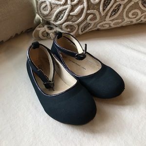 Sweet GAP ankle strap ballet flats.  Size 10. Navy