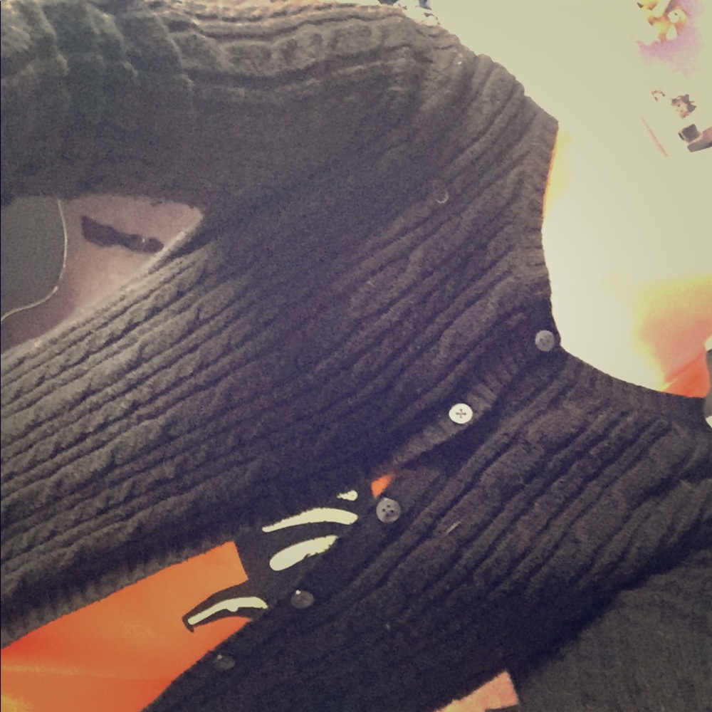 Black Old Navy sweater