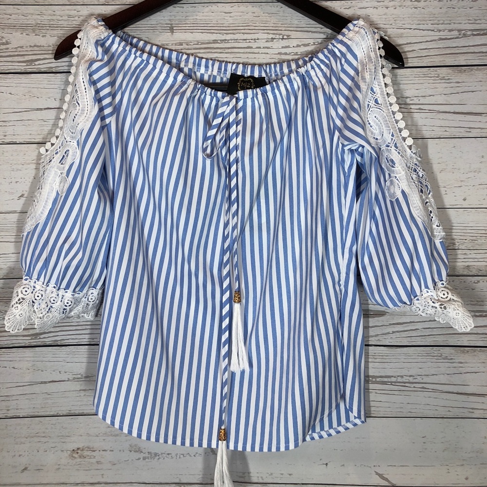 Off the Shoulder Cutout Lace Striped Blouse - Picture 2 of 6