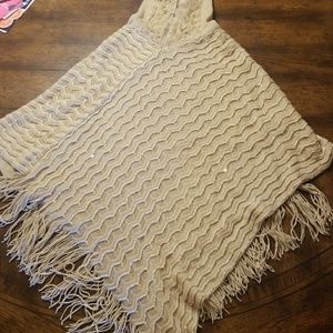 Hooded poncho
