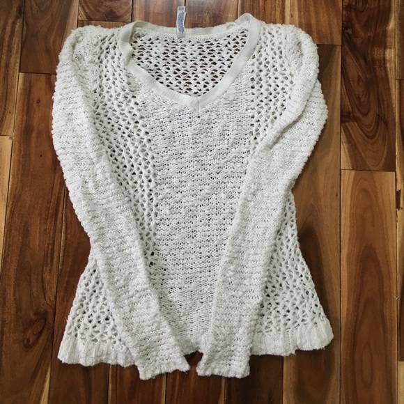 Aeropostale v- neck sweater - Picture 2 of 2