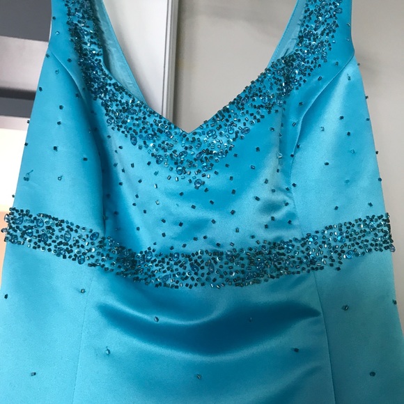 Blue formal gown size 3/4 - Picture 3 of 8