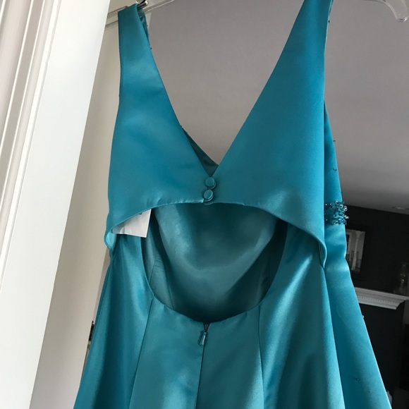 Blue formal gown size 3/4 - Picture 5 of 8