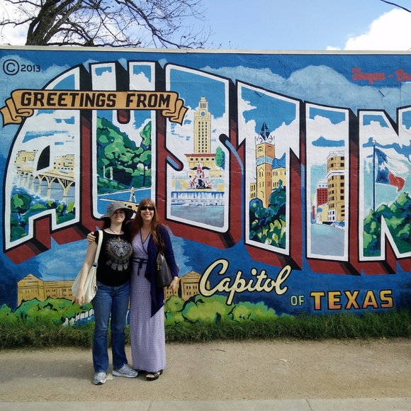 Meet your Posher, Cheryl - Picture 2 of 2