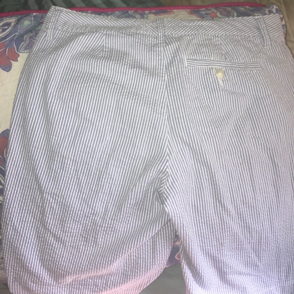 Izod seersucker ladies shorts - Picture 4 of 4