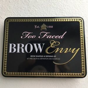Too Faced brow envy kit