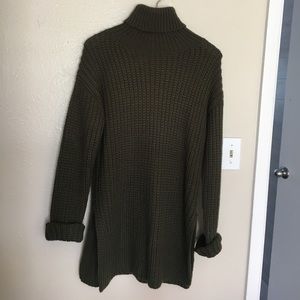 Oversized knitted sweater