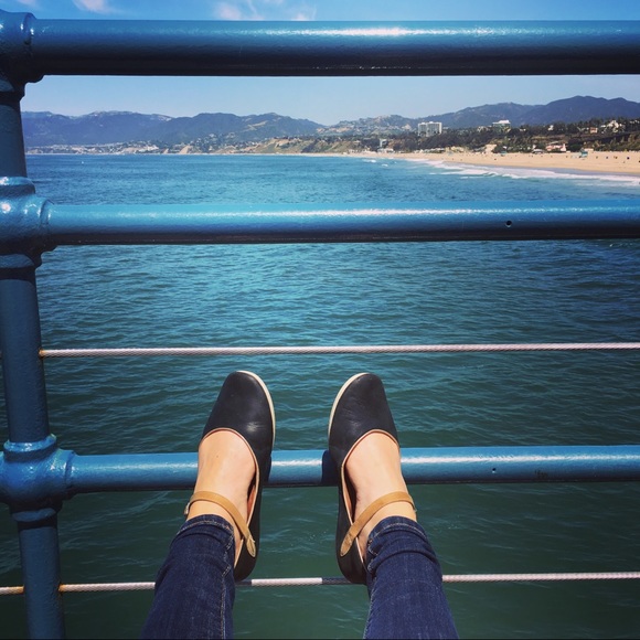 Your Posh Ambassador, Chrissy 💙 - Picture 5 of 5