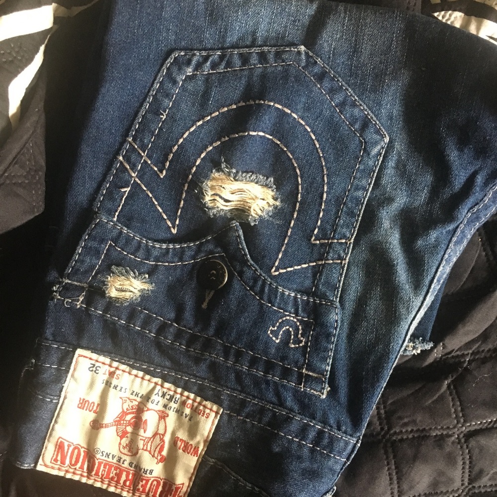 True religion ๐ - Picture 5 of 5