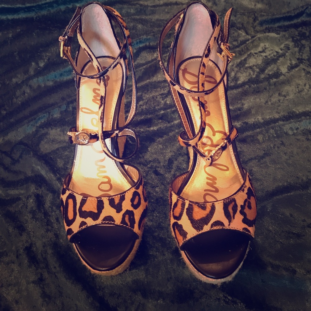 Amazing Sam Edelman leopard wedges