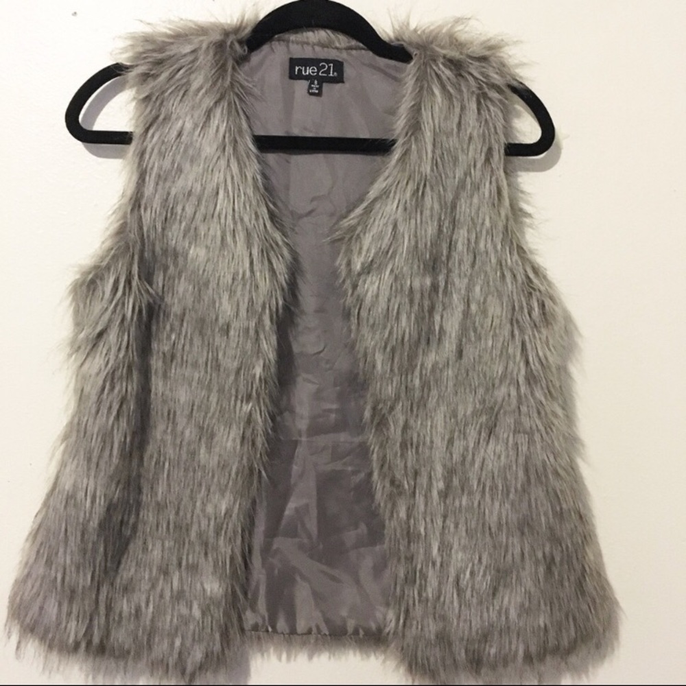 Faux fur vest grey