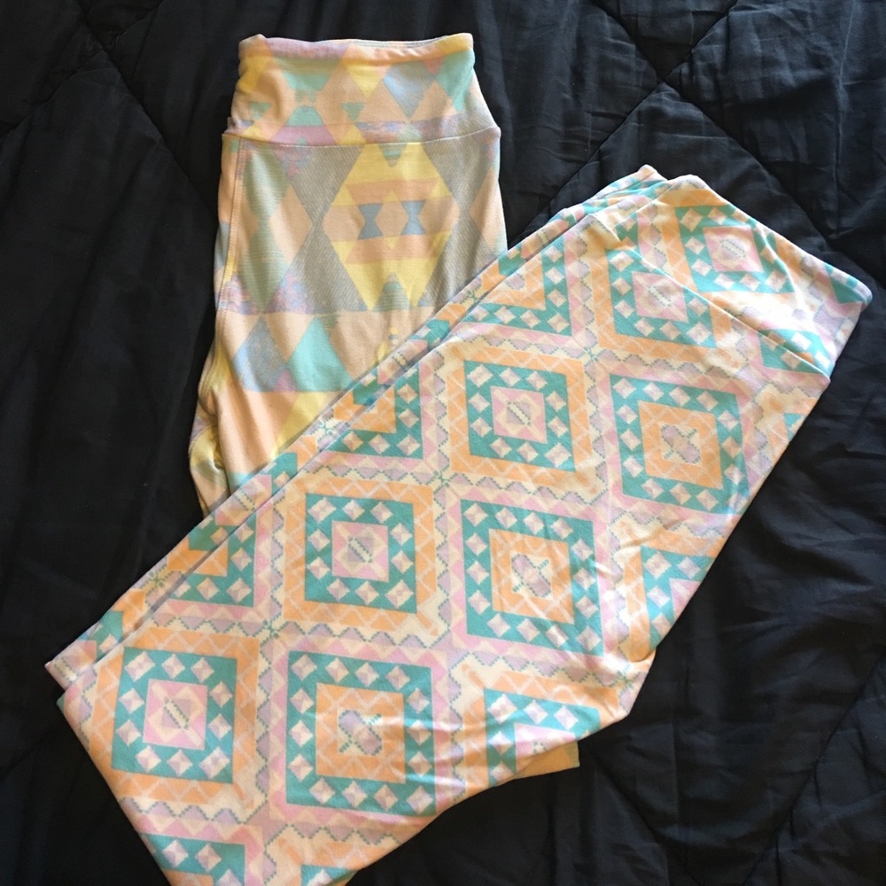 2 Pairs Lularoe Leggings!