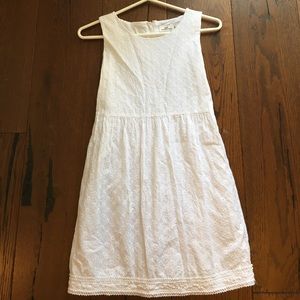 White vineyard vines dress