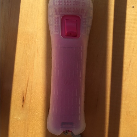 Pink Wii Controller - Picture 2 of 2