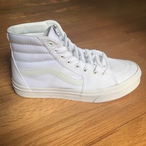 SK8-Hi True White Vans