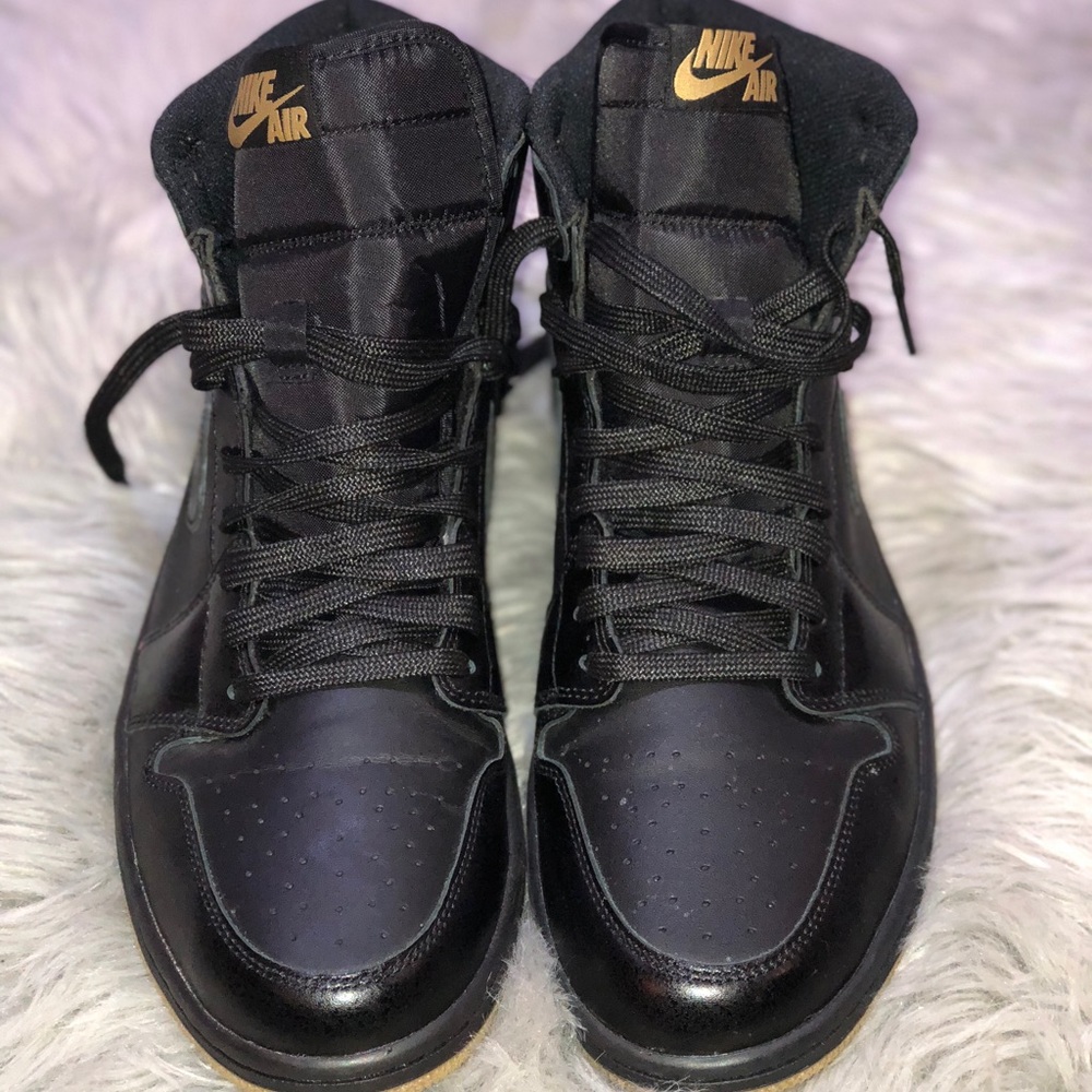 Men’s Air Jordan Retro 1 Sneakers High Black