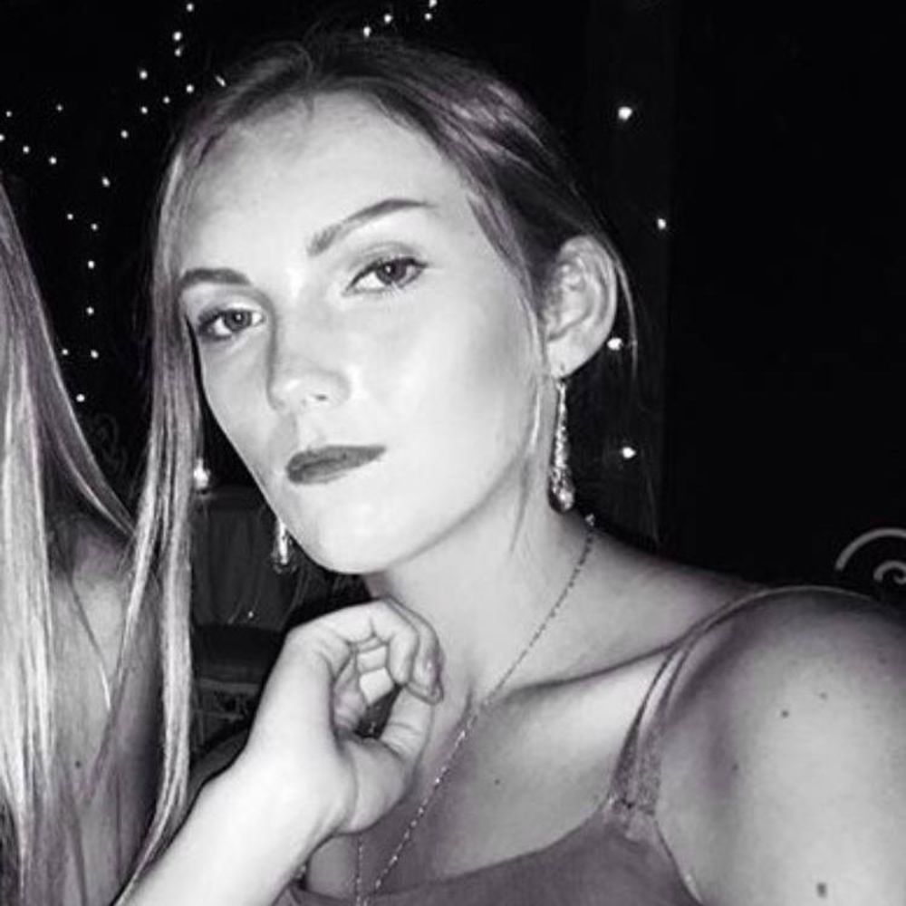 Meet your Posher, Mia