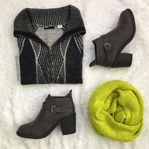 Zip up sweater by BDG