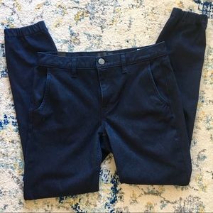 *NWOT* Vince. Dark Washed Jean Joggers, Sz 27
