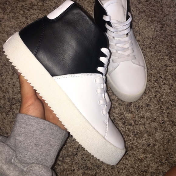 Kendall + Kylie high top black and white shoes - Picture 3 of 4